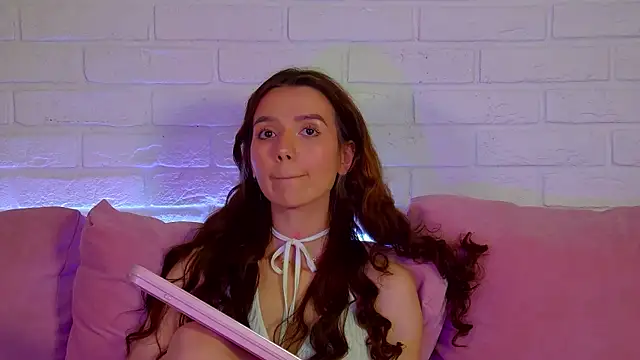 Snapshot of VanessaVienne chatting on April 2026 04:45:01 PM VanessaVienne online show from April 2026 04:45:01 PM