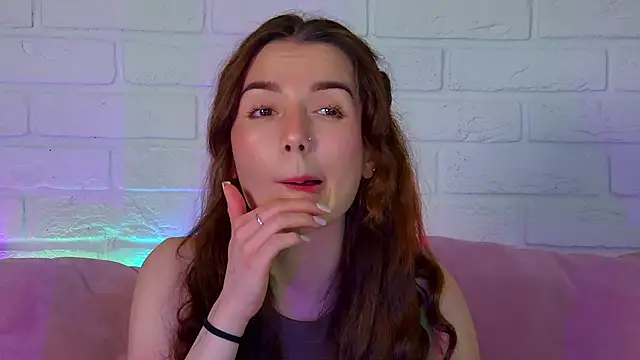 Snapshot of VanessaVienne chatting on April 2026 05:04:02 PM VanessaVienne online show from April 2026 05:04:02 PM