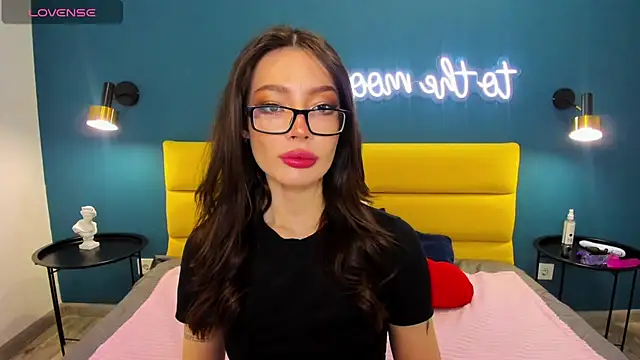 Snapshot of IvyDainty chatting on March 2026 01:44:01 AM IvyDainty online show from March 2026 01:44:01 AM