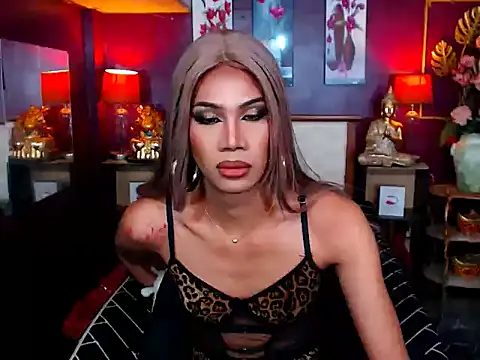 Snapshot of SEDUCTIVExDEMI chatting on March 2026 05:40:01 PM SEDUCTIVExDEMI online show from March 2026 05:40:01 PM