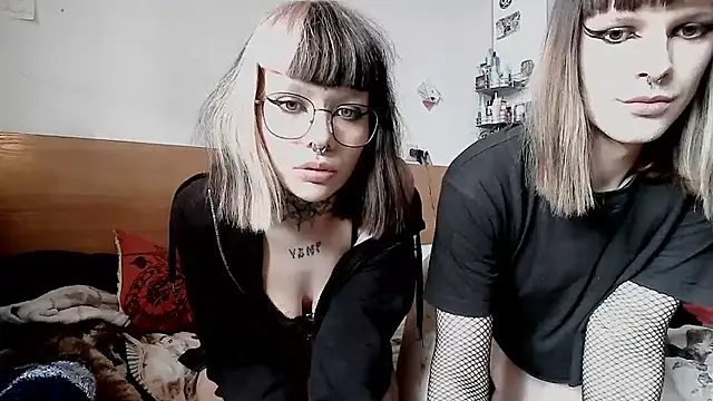 Snapshot of kicianiunia chatting on March 2026 02:10:01 PM kicianiunia online show from March 2026 02:10:01 PM