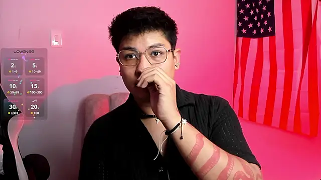 Theo Rowan online show from February 2026 06:59:02 PM