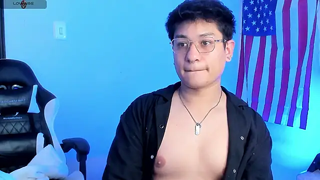 Theo Rowan online show from March 2026 07:31:01 PM