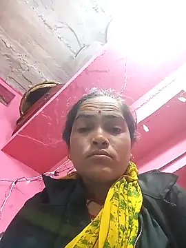 Snapshot of Sonam15884 chatting on February 2026 11:00:01 PM Sonam15884 online show from February 2026 11:00:01 PM