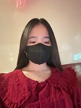 Gwen879 online show from March 2026 07:15:01 AM