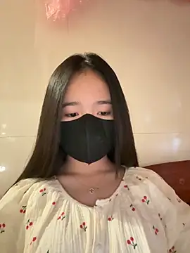 Snapshot of Gwen879 chatting on March 2026 02:05:02 AM Gwen879 online show from March 2026 02:05:02 AM