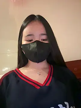 Snapshot of Gwen879 chatting on March 2026 10:32:01 AM Gwen879 online show from March 2026 10:32:01 AM