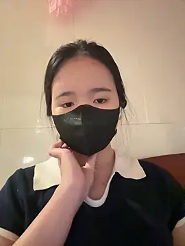 Snapshot of Gwen879 chatting on March 2026 01:10:01 AM Gwen879 online show from March 2026 01:10:01 AM