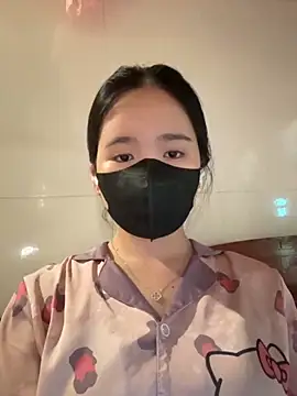 Snapshot of Gwen879 chatting on April 2026 03:59:02 AM Gwen879 online show from April 2026 03:59:02 AM