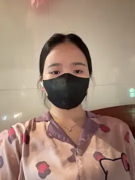 Snapshot of Gwen879 chatting on April 2026 04:46:01 AM Gwen879 online show from April 2026 04:46:01 AM