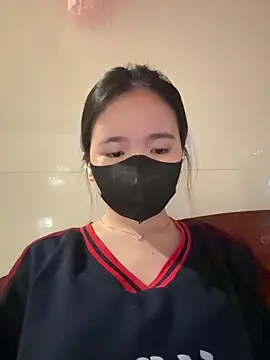 Snapshot of Gwen879 chatting on April 2026 12:33:01 AM Gwen879 online show from April 2026 12:33:01 AM