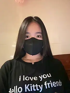 Snapshot of Gwen879 chatting on April 2026 01:21:01 PM Gwen879 online show from April 2026 01:21:01 PM