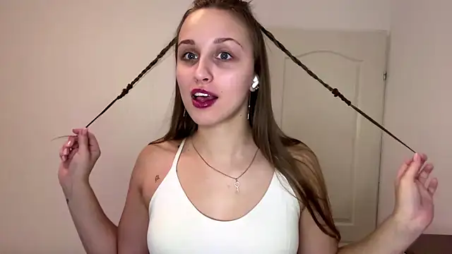 EvaRenard online show from February 2026 05:03:02 PM