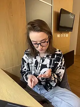 Snapshot of Persephone_Kore chatting on March 2026 06:23:02 PM Persephone Kore online show from March 2026 06:23:02 PM