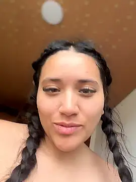 Veronica Wins  online show from July 2026 02:29:01 PM