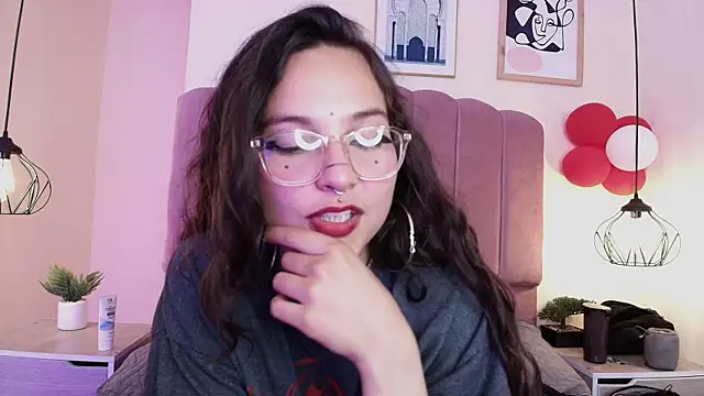 Snapshot of Hanabie_ chatting on April 2026 07:45:01 AM Hanabie online show from April 2026 07:45:01 AM