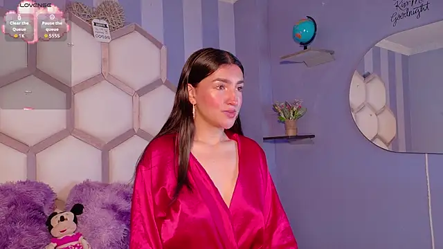 yvi taylor online show from June 2026 12:40:01 PM