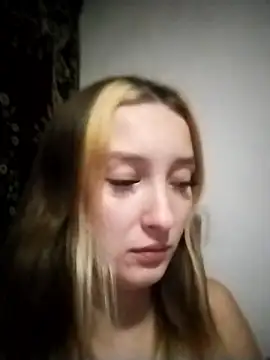 Olivia Kis online show from January 2026 04:21:02 PM