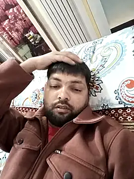 Pulkeet1433 online show from February 2026 11:40:01 AM