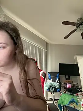 Snapshot of julia4thewin chatting on April 2026 09:07:02 PM julia4thewin online show from April 2026 09:07:02 PM