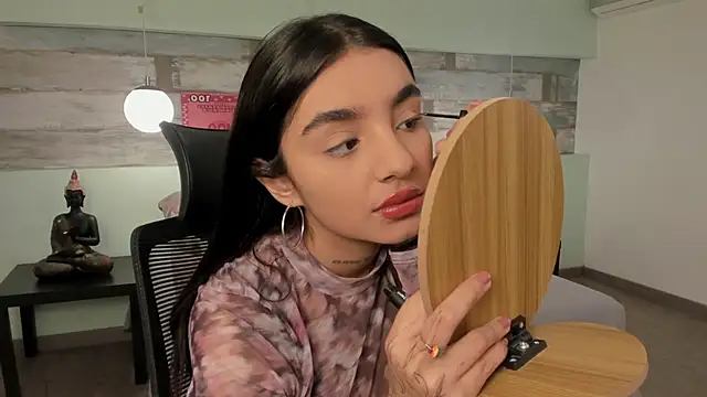 Snapshot of Abriil_cutee chatting on April 2026 01:42:02 PM Abriil cutee online show from April 2026 01:42:02 PM