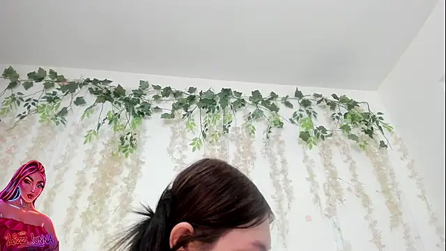 Snapshot of lizz_lunna chatting on June 2026 07:40:01 PM lizz lunna online show from June 2026 07:40:01 PM