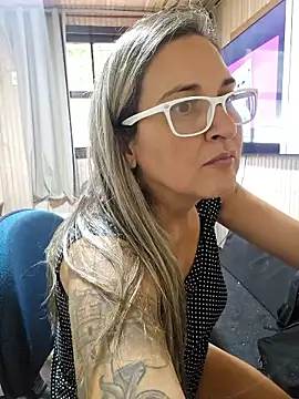 Snapshot of bellafortune69 chatting on April 2026 04:26:01 PM bellafortune69 online show from April 2026 04:26:01 PM