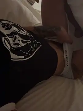 Snapshot of Angelasantini0 chatting on April 2026 09:57:02 AM Angelasantini0 online show from April 2026 09:57:02 AM