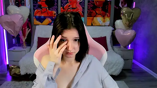 KikaOsterman online show from February 2026 11:54:02 AM