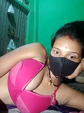 Cutie komal online show from January 2026 02:04:01 AM