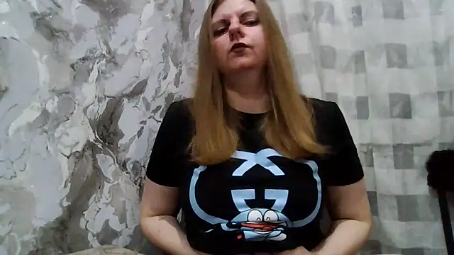 DarkRose0104 online show from February 2026 07:47:02 PM