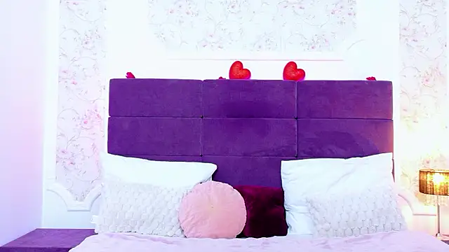 EvelinHill online show from March 2026 05:02:01 AM