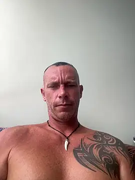 Snapshot of sexytony82 chatting on April 2026 05:21:01 AM sexytony82 online show from April 2026 05:21:01 AM