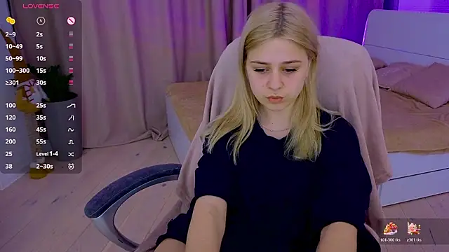 ApheliaStar online show from March 2026 07:21:02 PM