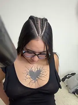 Snapshot of Diosa_lunar1 chatting on April 2026 01:39:01 AM Diosa lunar1 online show from April 2026 01:39:01 AM