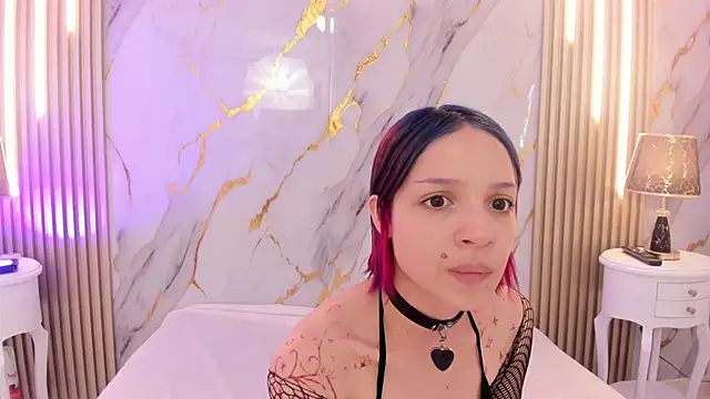 LaxiZoe online show from February 2026 08:03:02 PM