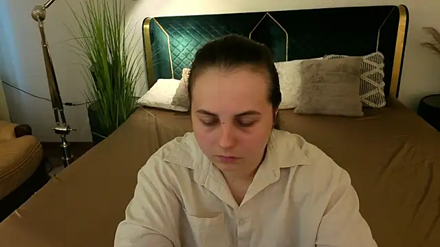 MikaFoxy online show from April 2026 05:30:01 AM