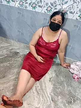 Snapshot of SofiaMam chatting on March 2026 05:12:01 PM SofiaMam online show from March 2026 05:12:01 PM