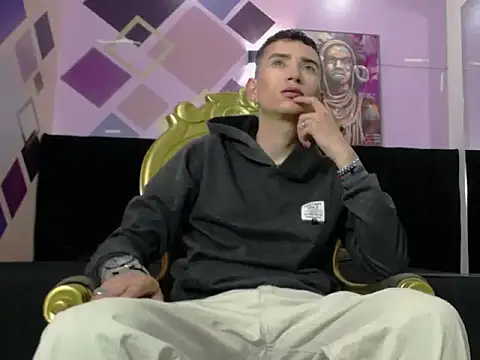 Iam Smith  online show from February 2026 02:28:02 AM