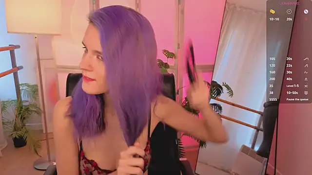 AuraLaunni online show from February 2026 07:51:01 AM