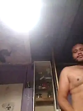 Guanatos13 online show from February 2026 07:12:02 AM