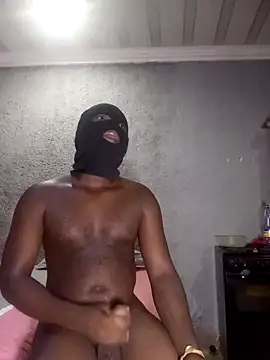 Snapshot of zulu_good_dick chatting on April 2026 10:35:02 PM zulu good dick online show from April 2026 10:35:02 PM