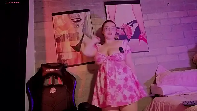 Snapshot of Mia_Franklyn chatting on March 2026 02:04:02 AM Mia Franklyn online show from March 2026 02:04:02 AM