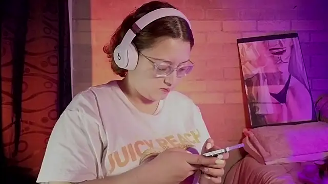 Snapshot of Mia_Franklyn chatting on March 2026 12:54:02 AM Mia Franklyn online show from March 2026 12:54:02 AM