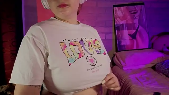 Snapshot of Mia_Franklyn chatting on March 2026 12:43:02 AM Mia Franklyn online show from March 2026 12:43:02 AM