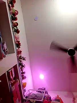 kiiuu sexe online show from March 2026 04:50:02 PM