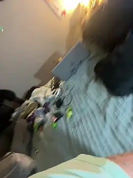 Snapshot of BetterThanAI chatting on April 2026 04:50:02 AM BetterThanAI online show from April 2026 04:50:02 AM