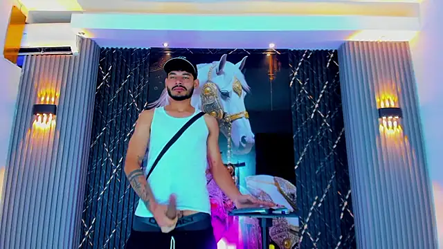 The Gods In Diamonds online show from January 2026 03:56:02 AM