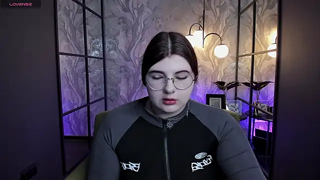 Snapshot of Siena_aa chatting on February 2026 08:35:01 PM Siena aa online show from February 2026 08:35:01 PM