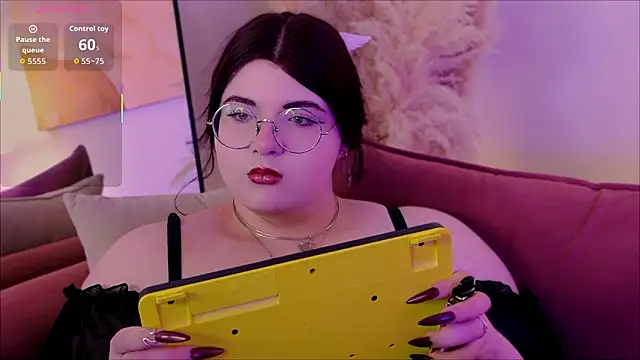 Snapshot of Siena_aa chatting on March 2026 02:11:02 PM Siena aa online show from March 2026 02:11:02 PM